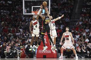 霍里:申京因为KD来了才这么说勇士 换我也会这么做 霍里:申京因为KD来了才这么说勇士 换我也会这么做