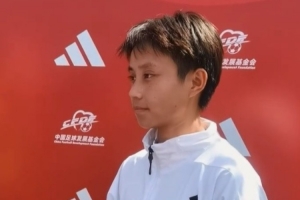 张琳艳谈雏凤计划:希望她们坚信这条路走下去,不要因困难退缩 张琳艳谈雏凤计划:希望她们坚信这条路走下去,不要因困难退缩