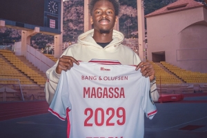 罗马诺:西汉姆总价2000万欧报价摩纳哥中场马加萨,谈判正在进行 罗马诺:西汉姆总价2000万欧报价摩纳哥中场马加萨,谈判正在进行