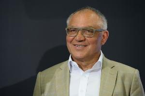 马加特:拜仁的阵容足够应付德甲,但面对欧洲顶级球队仍需补强 马加特:拜仁的阵容足够应付德甲,但面对欧洲顶级球队仍需补强