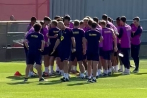 记者:莱万参加巴萨今日合练,将随队出征客场对阵莱万特的比赛 记者:莱万参加巴萨今日合练,将随队出征客场对阵莱万特的比赛