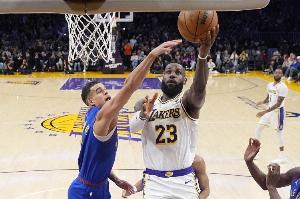 小波特:詹姆斯是伟大的象征 我能在系列赛中击败他感觉太棒了 小波特:詹姆斯是伟大的象征 我能在系列赛中击败他感觉太棒了