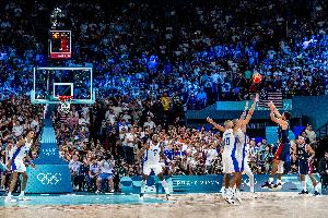 亚布塞莱谈奥运男篮决赛:巴黎主场如客场 但我们逼出了最强库里 亚布塞莱谈奥运男篮决赛:巴黎主场如客场 但我们逼出了最强库里