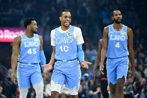 逆天!骑士还有2个空缺名额 但奢侈税已达1.49亿美元 逆天!骑士还有2个空缺名额 但奢侈税已达1.49亿美元