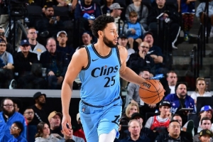 名记:尼克斯还有3个阵容名额 被认为或是本西布罗格登沙梅特下家 名记:尼克斯还有3个阵容名额 被认为或是本西布罗格登沙梅特下家