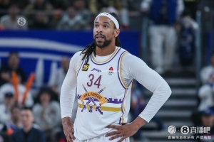 媒体人:辽粤确实都给萨林杰提供了报价 球员目前更倾向于广东 媒体人:辽粤确实都给萨林杰提供了报价 球员目前更倾向于广东