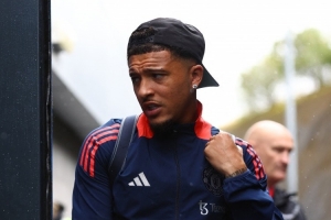 天空:桑乔有信心关窗前离开曼联,多特是想了解其情况的球队之一 天空:桑乔有信心关窗前离开曼联,多特是想了解其情况的球队之一