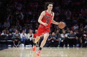 大球:希望吉迪能够留在公牛 下赛季他们会有很好的士气 大球:希望吉迪能够留在公牛 下赛季他们会有很好的士气