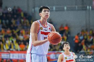 媒体人谈潜在四方交易模型：徐昕去同曦 王岚嵚去北控 辽宁拿钱