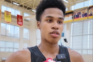 彰华非:新秀赛季希望努力融入广东队 教练给机会尽可能抓住 彰华非:新秀赛季希望努力融入广东队 教练给机会尽可能抓住