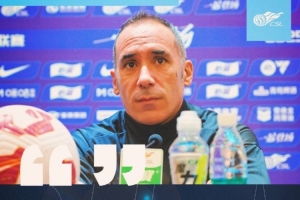 穆尼奥斯:我们战术和身体层面都准备的非常好,希望明天拿到3分 穆尼奥斯:我们战术和身体层面都准备的非常好,希望明天拿到3分