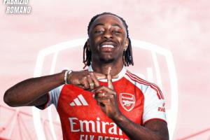 第7签！官方：阿森纳签下27岁水晶宫前腰埃泽 转会费总价6750万镑