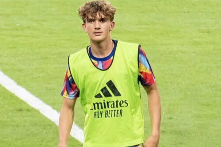 15岁英超首秀的阿森纳天才少年,被誉为下一个卡卡 15岁英超首秀的阿森纳天才少年,被誉为下一个卡卡