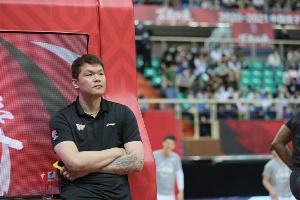 媒体人:广东拿下陈国豪进可攻退可守 现在就看朱总有没魄力了 媒体人:广东拿下陈国豪进可攻退可守 现在就看朱总有没魄力了