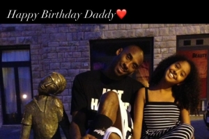 大女儿娜塔莉亚祝科比生快:生日快乐 爸爸❤️ 大女儿娜塔莉亚祝科比生快:生日快乐 爸爸❤️