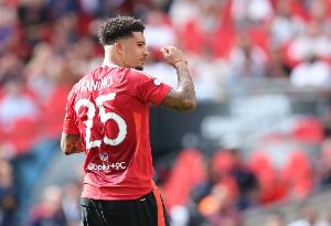 罗马总监谈桑乔:不认为目前存在推进谈判的条件和动机 罗马总监谈桑乔:不认为目前存在推进谈判的条件和动机