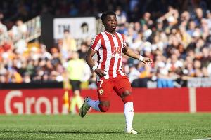 记者:瓦伦西亚商谈租借利兹联边锋拉马扎尼,希望免除租借费 记者:瓦伦西亚商谈租借利兹联边锋拉马扎尼,希望免除租借费