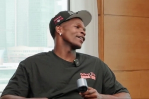 华子谈2K能力值95:很高兴比KD高 但我应该是99分&那我就天天玩 华子谈2K能力值95:很高兴比KD高 但我应该是99分&那我就天天玩