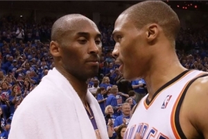 同样坚毅的眼神!威少晒昔日与科比合照致敬曼巴日 同样坚毅的眼神!威少晒昔日与科比合照致敬曼巴日