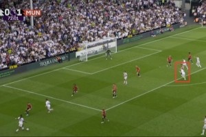 遭富勒姆扳平!B费跟丢史密斯-罗,丢球后摊手抱怨后防线👐 遭富勒姆扳平!B费跟丢史密斯-罗,丢球后摊手抱怨后防线👐