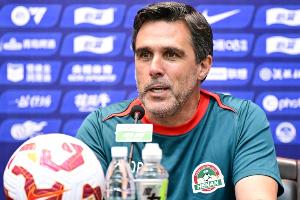 足球报:河南队足协杯晋级+中超大胜双线飘红,获保级有利位置 足球报:河南队足协杯晋级+中超大胜双线飘红,获保级有利位置