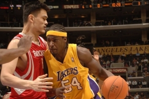 夸梅:你们可以说我是水货 但我是职业球员肯定比你们懂球多了 夸梅:你们可以说我是水货 但我是职业球员肯定比你们懂球多了