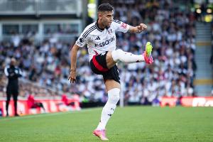 记者:帕尔梅拉斯与富勒姆就佩雷拉达全面协议,1000万到1500万欧 记者:帕尔梅拉斯与富勒姆就佩雷拉达全面协议,1000万到1500万欧