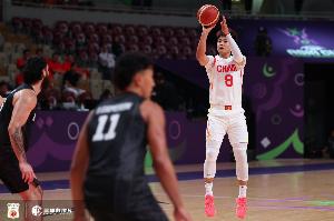 媒体人:上海男篮引进焦泊乔希望不大 买不起赵睿 媒体人:上海男篮引进焦泊乔希望不大 买不起赵睿