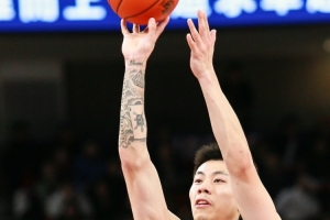 媒体人:剩下的交易各有难处 上海拿下张镇麟再度说明闷声发大财 媒体人:剩下的交易各有难处 上海拿下张镇麟再度说明闷声发大财