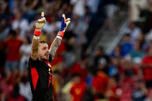 罗马诺:黄潜和巴黎已签署特纳斯转会的所有文件,费用250万欧元 罗马诺:黄潜和巴黎已签署特纳斯转会的所有文件,费用250万欧元