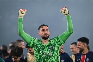 佩杜拉:曼城为多纳鲁马提供5年合同,年薪1600万欧逐年递增 佩杜拉:曼城为多纳鲁马提供5年合同,年薪1600万欧逐年递增