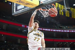 媒体人:命运如此神奇 张镇麟父亲张岩当年也是加盟上海 媒体人:命运如此神奇 张镇麟父亲张岩当年也是加盟上海