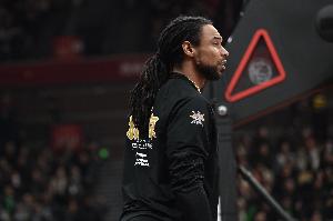 媒体人:萨林杰上赛季脱离球队态度散漫放飞体重 激活他是个课题 媒体人:萨林杰上赛季脱离球队态度散漫放飞体重 激活他是个课题