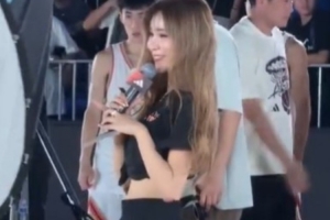 周玲安:华子最喜欢的中国食物是蛋炒饭 他很开心看到了大熊猫 周玲安:华子最喜欢的中国食物是蛋炒饭 他很开心看到了大熊猫