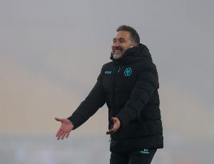 狼队主帅:拉尔森不会强制推动转会,但我们必须做好一切准备 狼队主帅:拉尔森不会强制推动转会,但我们必须做好一切准备