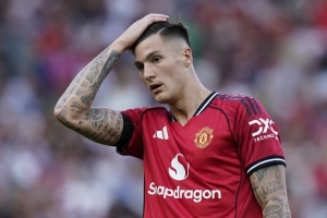 队友谈舍什科:要是没实力他就不会是曼联球员,他拥有前锋的一切 队友谈舍什科:要是没实力他就不会是曼联球员,他拥有前锋的一切