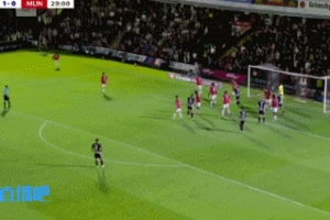 格林斯比后卫谈淘汰曼联:太神奇了,点球大战很久外面冷冻得发抖 格林斯比后卫谈淘汰曼联:太神奇了,点球大战很久外面冷冻得发抖