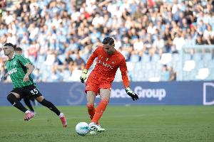 梅雷特:今年努力在所有赛事走更远 8秒持球新规是为避免拖延时间 梅雷特:今年努力在所有赛事走更远 8秒持球新规是为避免拖延时间