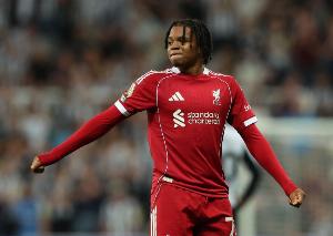 邮报:恩古莫哈当前周薪300镑,新合同周薪约1000镑 邮报:恩古莫哈当前周薪300镑,新合同周薪约1000镑