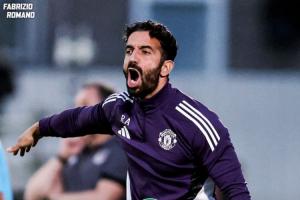 魔幻开局!曼联开赛不到2周仅剩两线作战,今夏2.2亿打造三叉戟 魔幻开局!曼联开赛不到2周仅剩两线作战,今夏2.2亿打造三叉戟