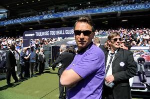 队报:3.3万球迷!图卢兹vs巴黎圣日耳曼的第3轮法甲联赛球票售罄 队报:3.3万球迷!图卢兹vs巴黎圣日耳曼的第3轮法甲联赛球票售罄