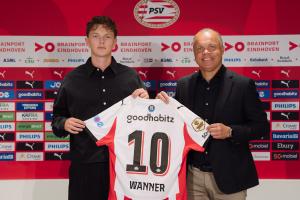 万纳尔:感激拜仁和队内大哥的栽培帮助,加盟埃因霍温是正确选择 万纳尔:感激拜仁和队内大哥的栽培帮助,加盟埃因霍温是正确选择