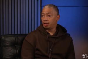 巅峰乔丹放现在场均多少分?卢:45分 他最多时有37分再加8分罚球 巅峰乔丹放现在场均多少分?卢:45分 他最多时有37分再加8分罚球