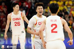 崔永熙焦泊乔去广东 赵睿赴北京 媒体人:原来疯狂星期四是这意思 崔永熙焦泊乔去广东 赵睿赴北京 媒体人:原来疯狂星期四是这意思