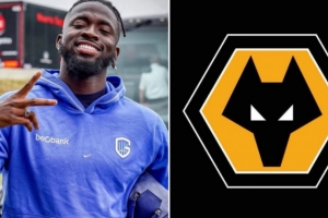 记者:狼队商谈引进亨克前锋阿洛科达尔,但这与拉尔森的去留无关 记者:狼队商谈引进亨克前锋阿洛科达尔,但这与拉尔森的去留无关