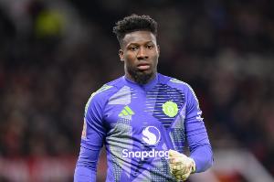 奥纳纳加盟曼联以来9次失误导致丢球，五大联赛球员同期最多