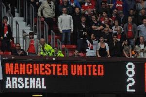 30年河东!14年前的今天:曼联主场8-2阿森纳 鲁尼戴帽德赫亚扑点 30年河东!14年前的今天:曼联主场8-2阿森纳 鲁尼戴帽德赫亚扑点