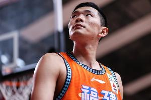 陈林坚:山东的气氛非常积极向上 大家都其乐融融 工作上非常玩命 陈林坚:山东的气氛非常积极向上 大家都其乐融融 工作上非常玩命