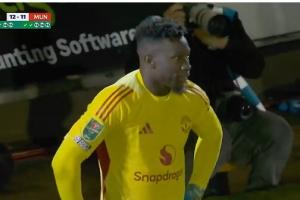 成心魔了!奥纳纳点球大战时多次碰到球,但没能把球扑出 成心魔了!奥纳纳点球大战时多次碰到球,但没能把球扑出