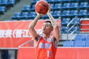 陈林坚加盟!媒体人:山东男篮这个休赛期的内援引进工作结束 陈林坚加盟!媒体人:山东男篮这个休赛期的内援引进工作结束